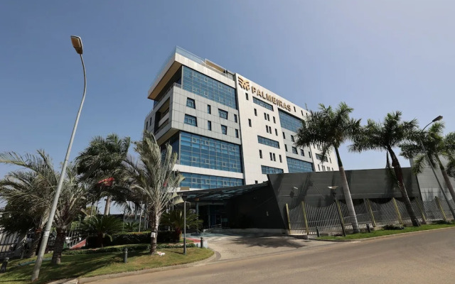 Palmeiras Suite Hotel