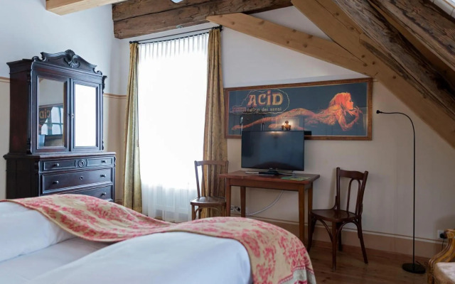 Hotel Orphée - Großes Haus