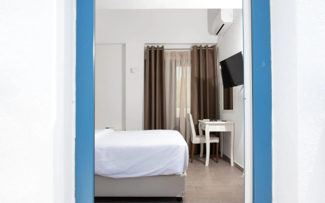 Tristhenia Hotel