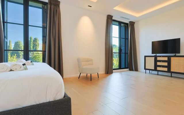 Villa Deva - 5 Bedrooms - Heated Pool