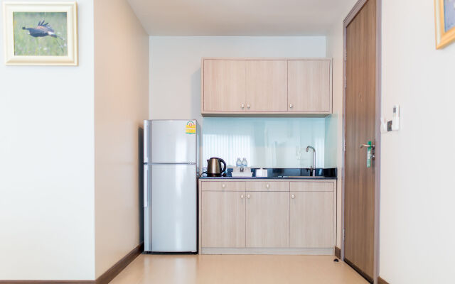 Rung Aroon Hotel By Le Siri