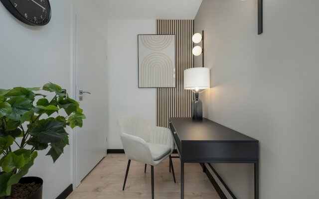 Elegant Apartment in Wroclaw by Renters
