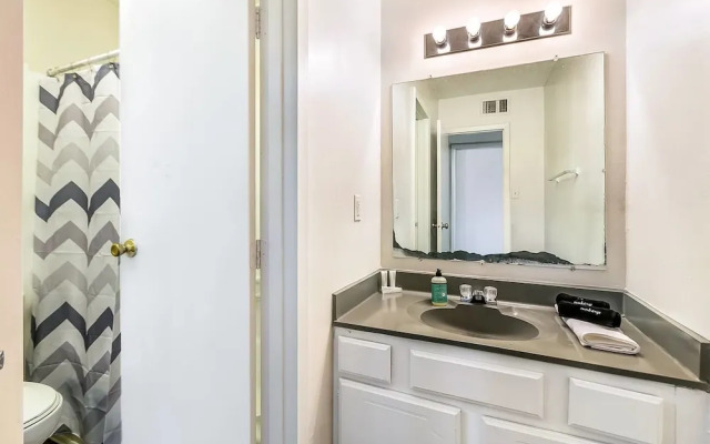 Social Retreat + Pool + Gym