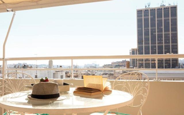 ATHENS Tower 2 BDRs / 2 BATHs luxury roof top residence