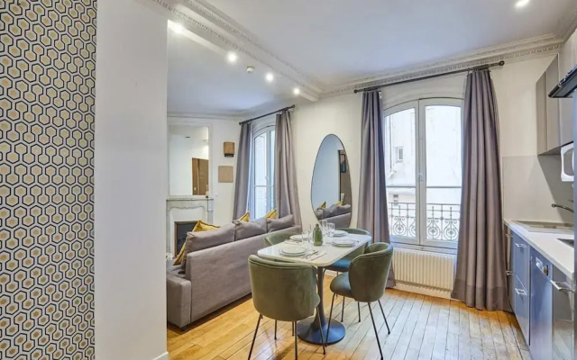 Charming Apartment Center of Paris by Studio Prestige