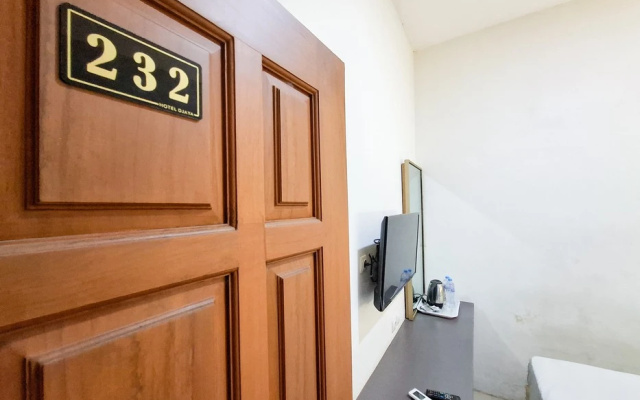 Hotel Djaya RedPartner near Alun Alun Nganjuk – Guest Rooms – Nganjuk
