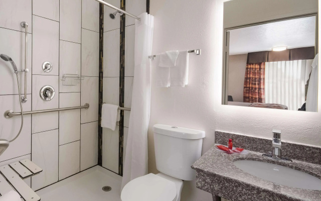 SureStay Hotel by Best Western Duncan