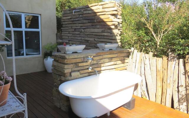 The Edge Mountain Retreat