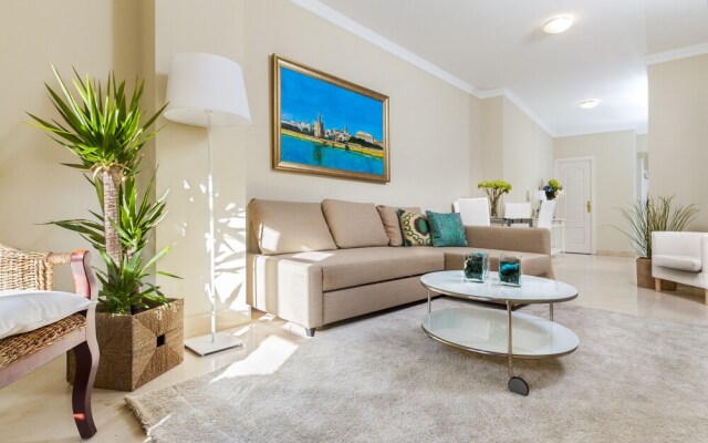 Apartment in Front of the Cathedral. 2 Bedrooms. Catedral I