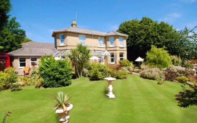 Somerton Lodge Hotel