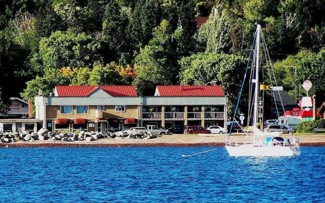 Harbor Inn Self Check-in Hotel