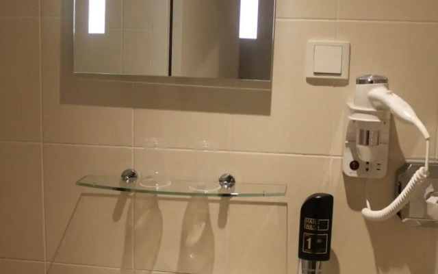 Townhouse Hotel