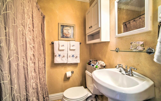 Beautiful Brigantine Condo - Walk to Beach!