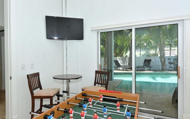 Direct Beach View Apartment 5