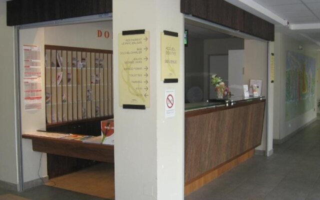 Résidence Services Seniors Domitys - Le Parc Balsan