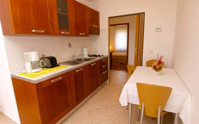 Apartment 1005