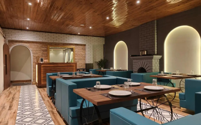 Mount Polaris Suites & Spa