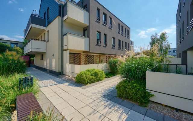 Family Apartment With AC by Renters