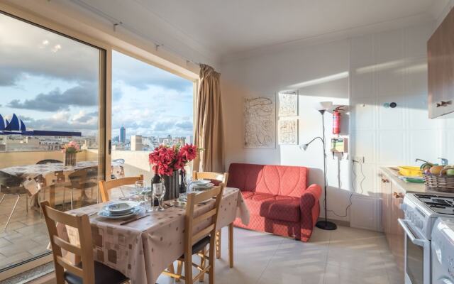 Blue Waters Penthouse Sliema