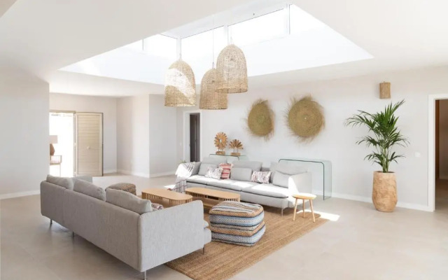 Ereza White Homes
