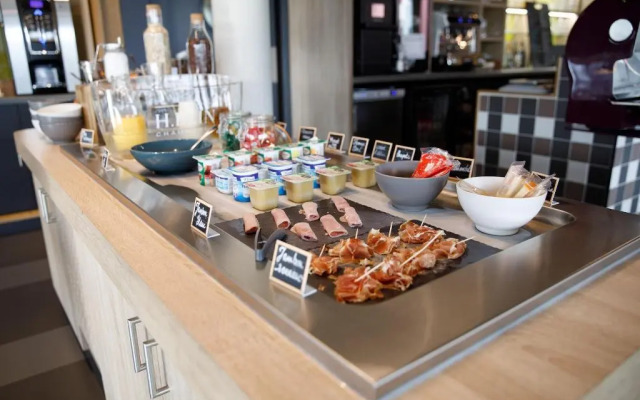 Campanile Findrol Savoie Leman