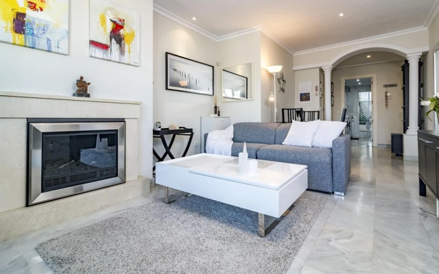 SAT24 - 2 bedroom, close to Puerto banus