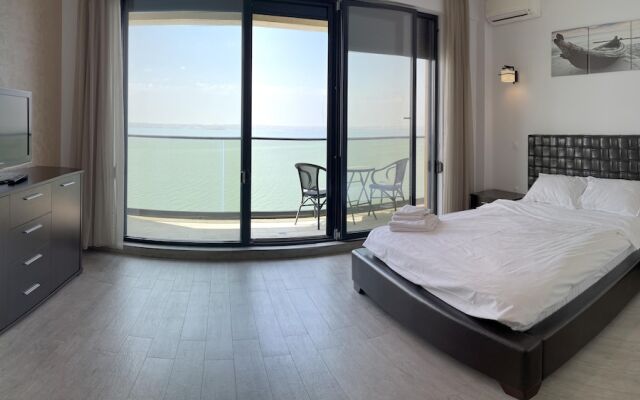 Apart holiday Sophia Mamaia