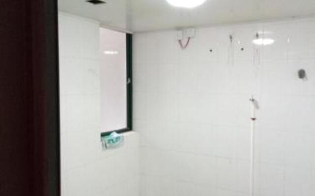 8090s Youth Hostel