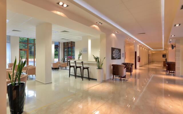 Apart Hotel Golden Line