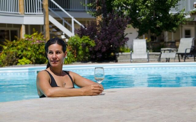 Similkameen Wild Resort & Winery