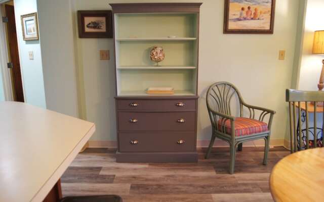 Sedgefield 102 by RedAwning