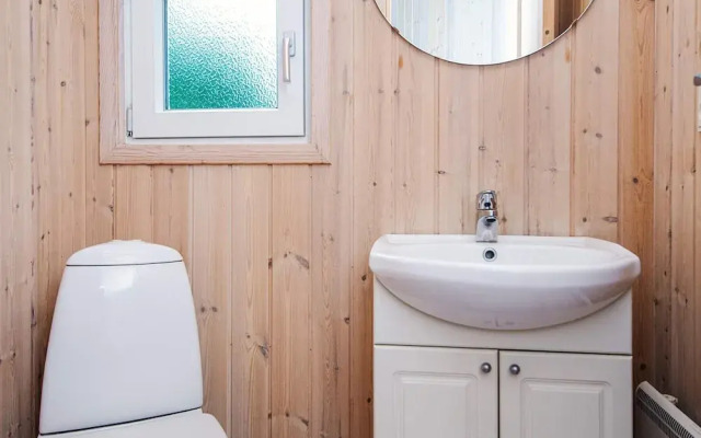 Secluded Holiday Home in Henne near Beach