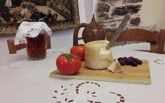 Traditional House in Koronos