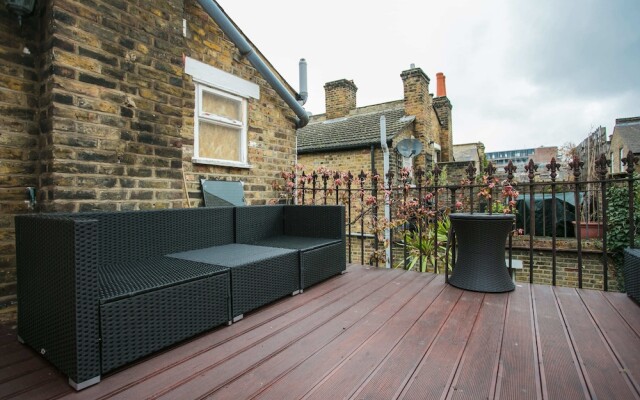 2 Bedroom Flat in Brixton Sleeps 4