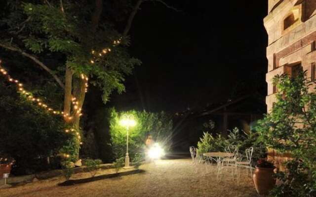 Relais Saint Roch Rest. La Petite Maison