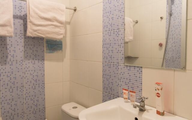 Capital O 615 Residence Puri Hotel Syariah