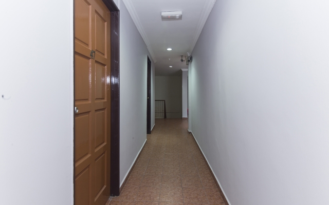 Super OYO 473 Comfort Hotel 2