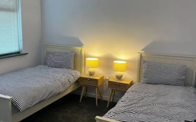 Immaculate sea View 4-bed House in Portstewart