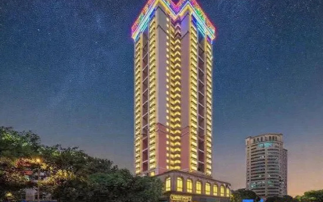 Banana FUN hotel