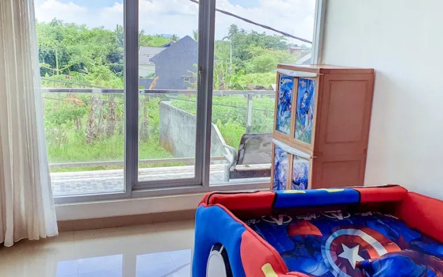 Villa Mangli Monochrome Syariah by eCommerceloka