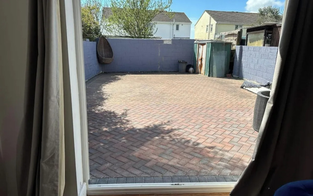 Cozy Retreat in Bridgend With 3 Bedrooms