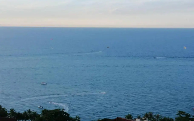 InvincibleSeaview Batu Ferrighi Sri Sayang 無敵海景 2-5