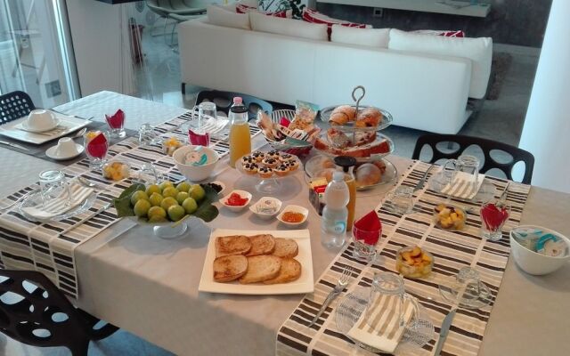 Santa Marina Bed & Breakfast