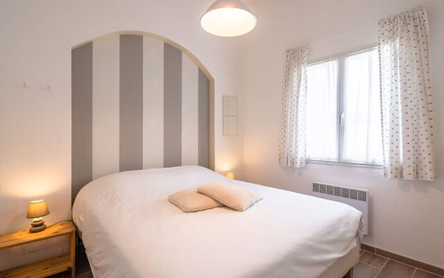 Comfy Villa in Pouzols-minervois With Private Pool