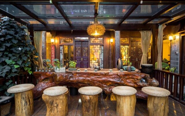 Lijiang Yuntian Palace Hotel