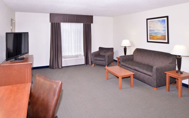 Holiday Inn Express & Suites Sioux Falls At Empire Mall, an IHG Hotel