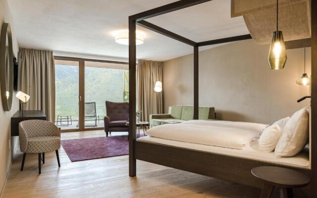 Oliven- & Genusshotel Hirzer