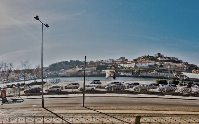 Spot Apartments Ribeira II