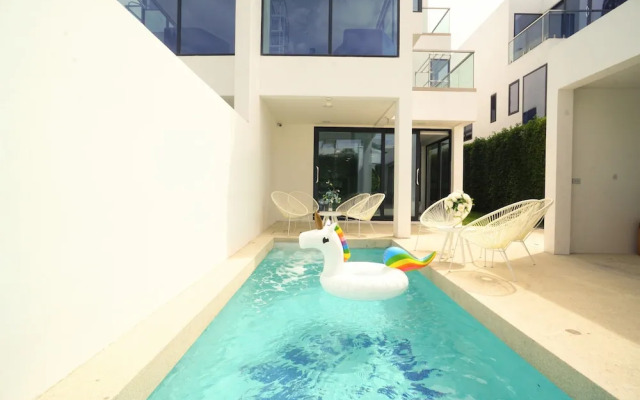 Private Pool Villa in Central Pattaya - Palmc8