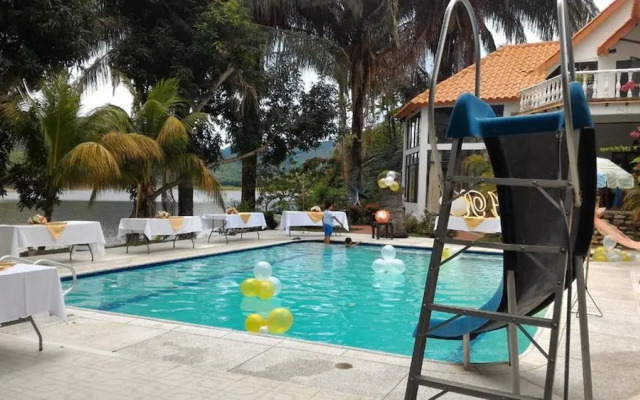 Cabaña en Prado Tolima